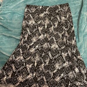 woman’s skirt